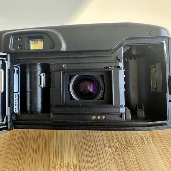 Samsung AF Zoom 777i 35mm Film Point And Shoot Camera Black Untested - Picture 11 of 14